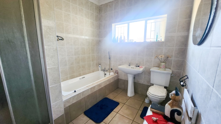 4 Bedroom Property for Sale in Stilfontein Ext 2 North West